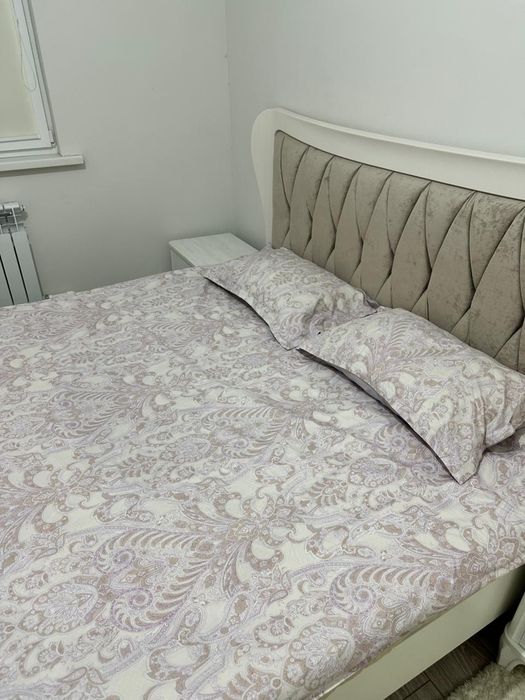 Кровать для спальни