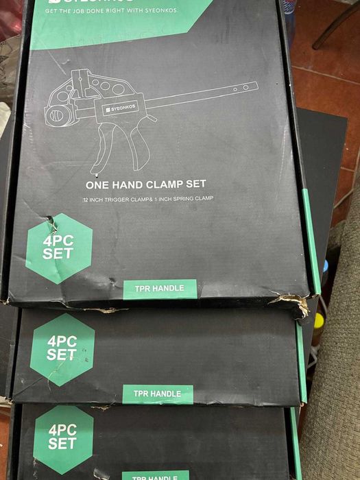 Clemă arc pentru lemn cu eliberare rapidă