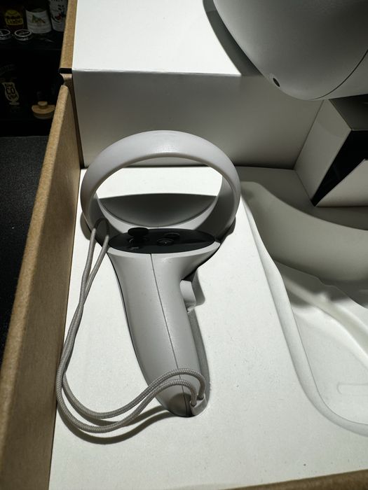 Vand Oculus Quest 2 stocare 128gb