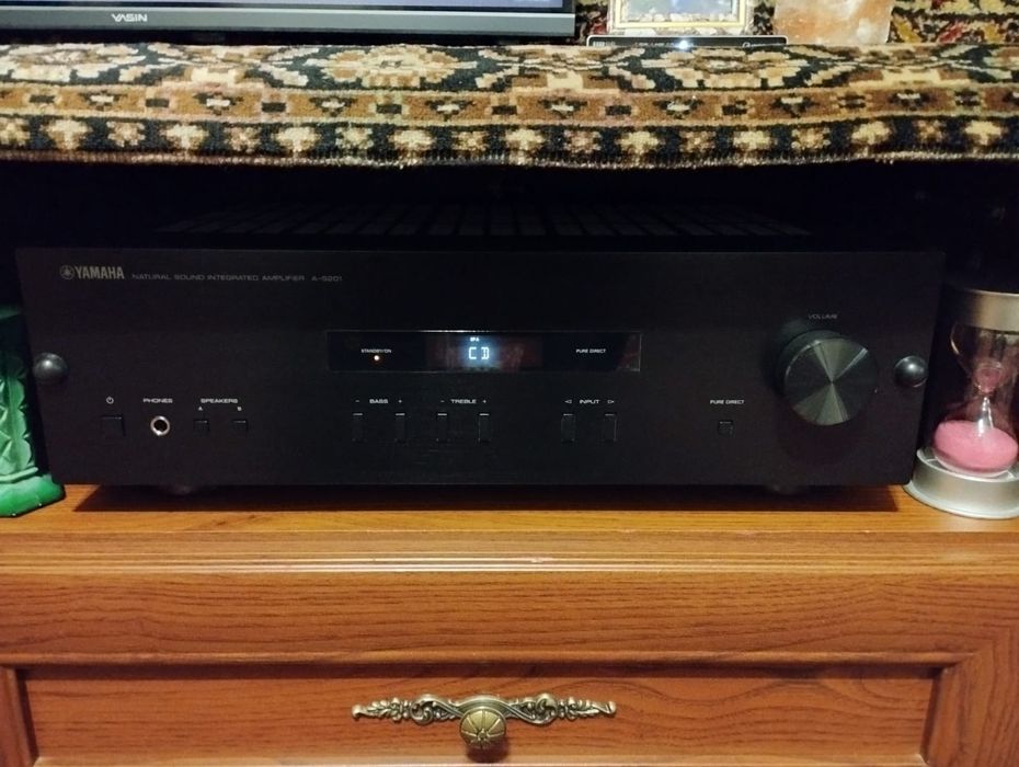 YAMAHA стереоусилитель AS-201