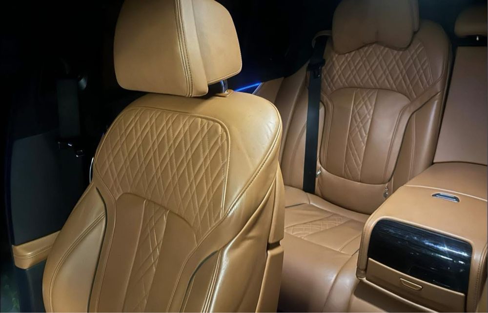 Interior Individual BMW Seria 7 G11 Nappa Scaune + Banchete cu Masaj