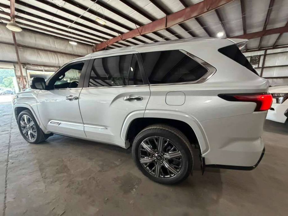 Toyota Sequoia Capstone 2026