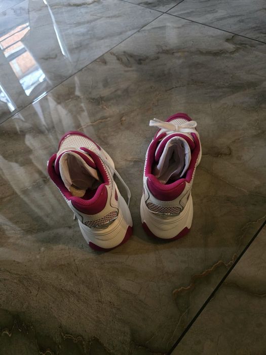 Дамски Маратонки