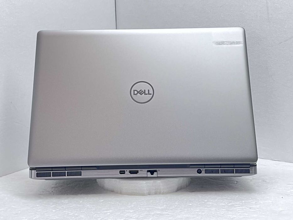 реновиран Mobile Workstation Dell Precision 7560 15.6" Touch i7-11850H 32GB 1020GB клас А с Гаранция