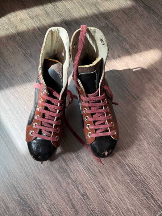 Кънки за хокей пързаляне на лед