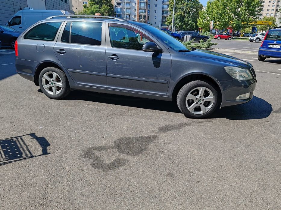 SKODA Octavia 2011 — imagine 3