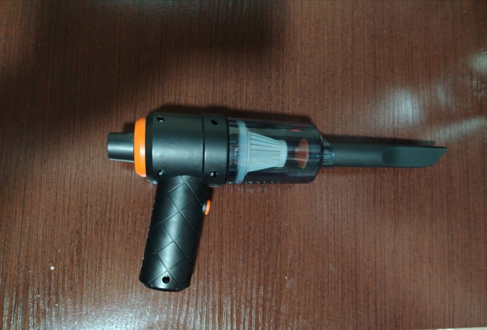 Aspirator de masina