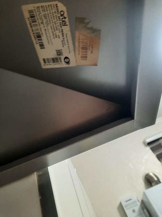 Продам газовую плиту в комплекте с вытяжкой электр