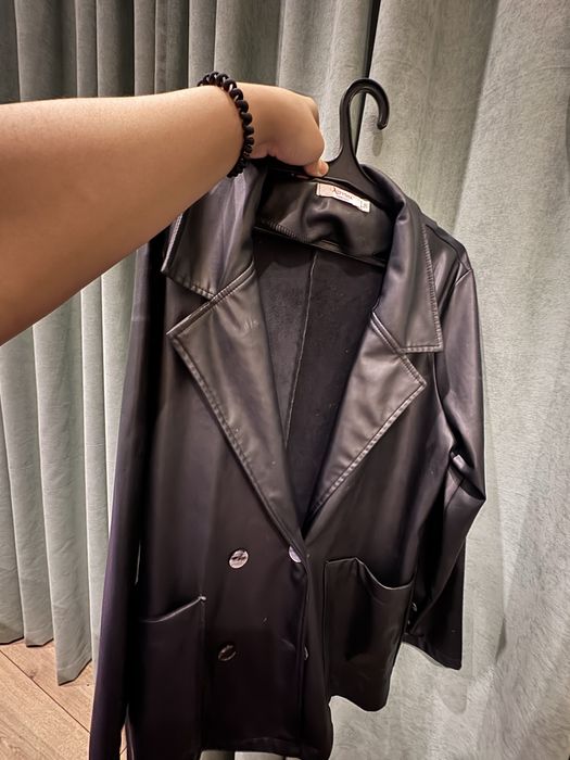 Пиджак кожаный 50 р