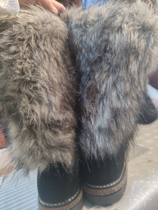 Продам новые  тёплые унты.