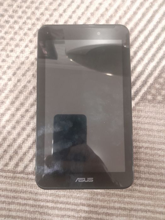 Планшет фирмы ASUS