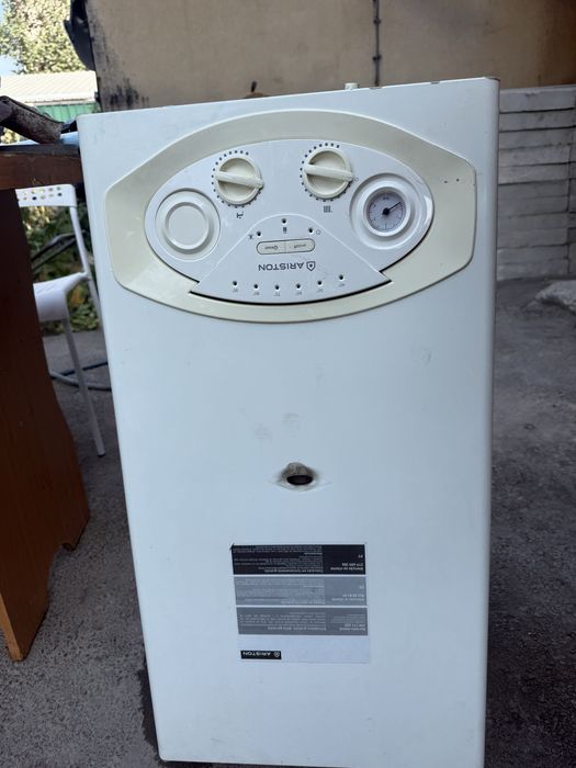 Продам газовый котел