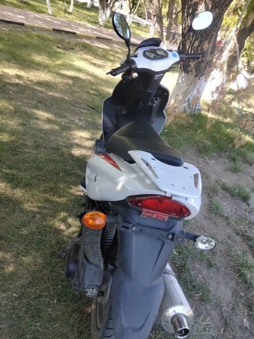 Скутер 150 кубов