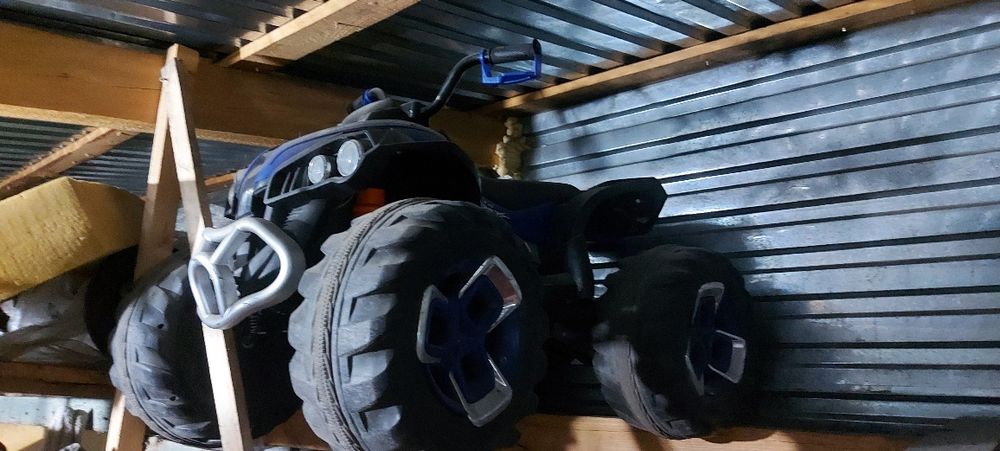 Детский  Квадроцикл продам