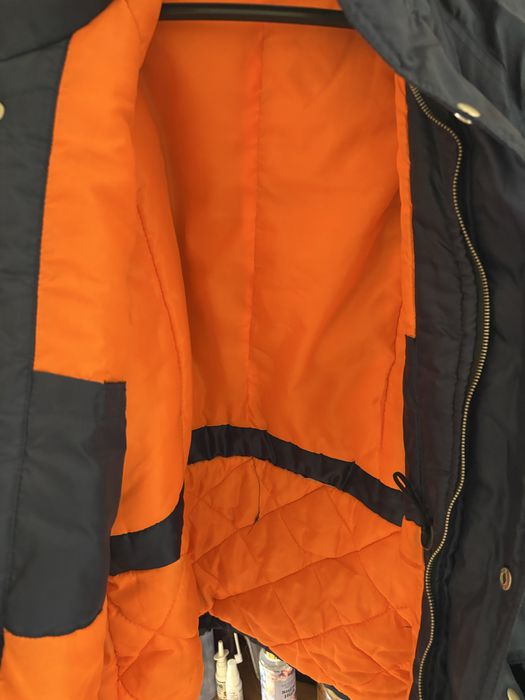 Продам зимнюю куртку