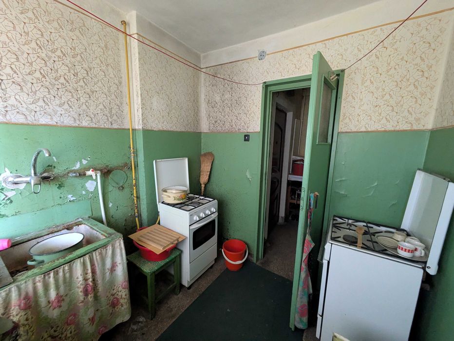 Apartament cu 2 camere si dependinte, 44mp utili, pentru renovare