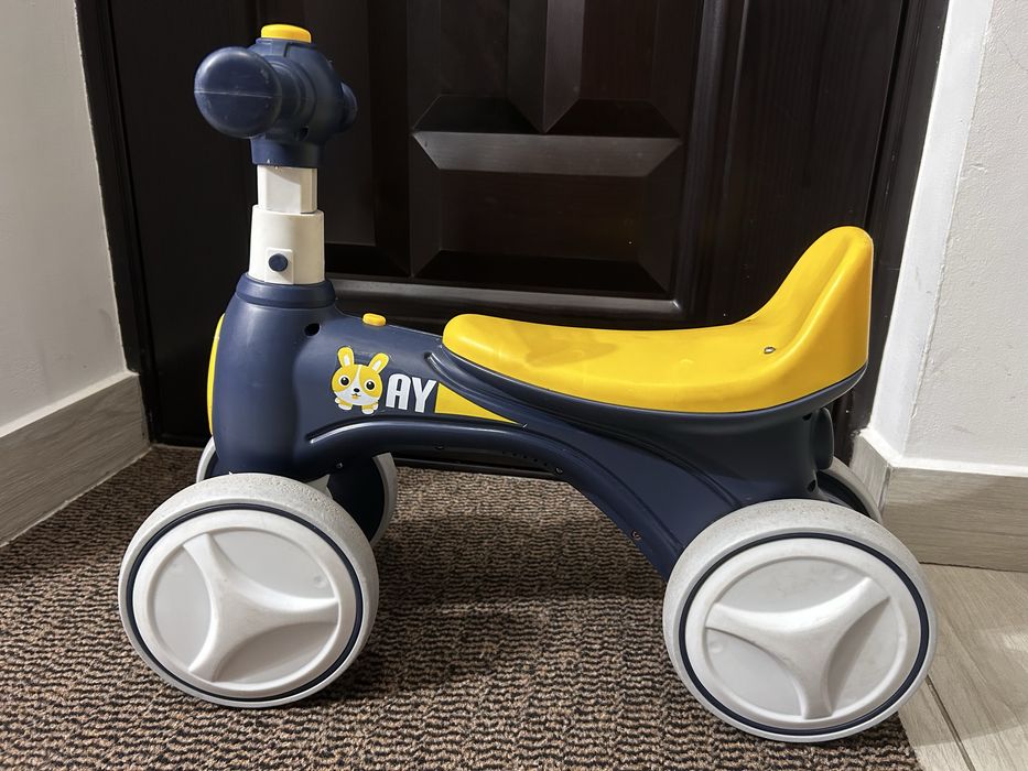Bicicleta fara pedale pentru copii mici 1-3 ani, cu 4 roti, 211AY bleumarin