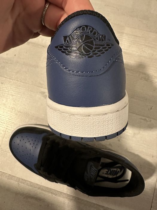 Adidasi Jordan 1 Low