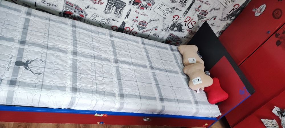 Кровать односпальная