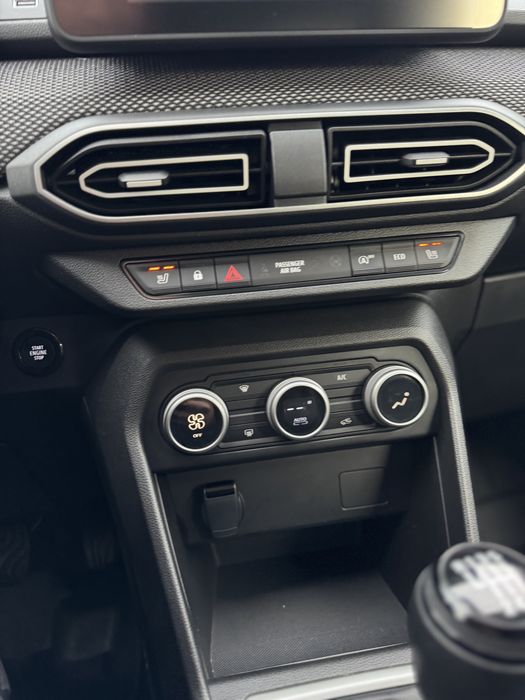 Dacia Logan Journey - ECO G-100CP 2024 - Scaune Încălzite - KeyLess Go