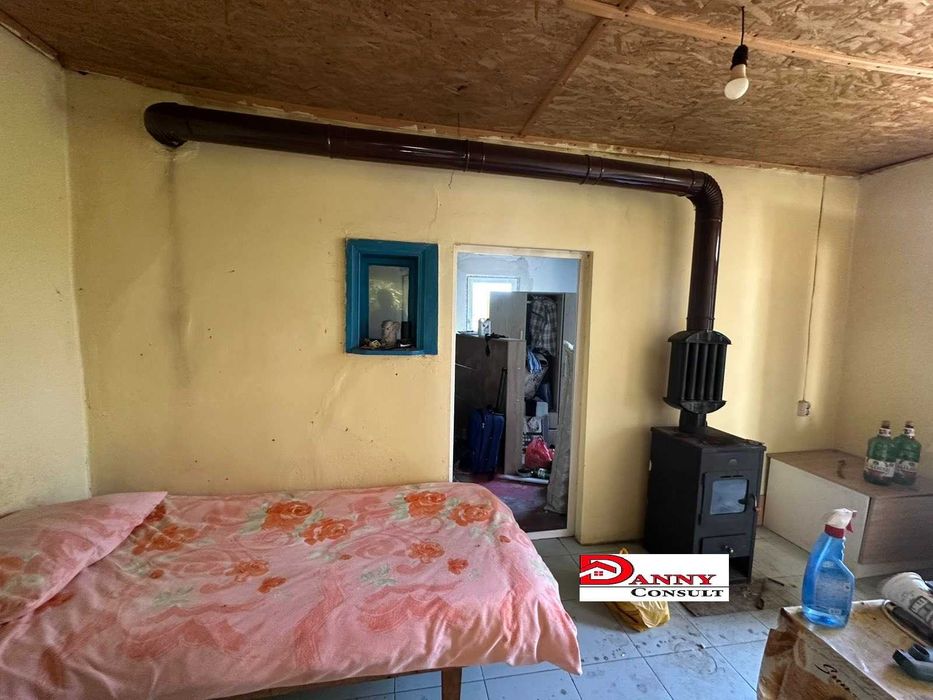 Къща с 1700 кв.м. двор в с. Мусина, обл. Велико Търново