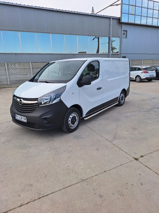 Opel vivaro 2015