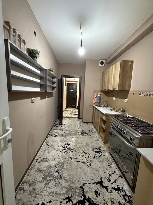 Арендага квартира сергили янги хайот ойида қиз болларга 2х 60кв 400$