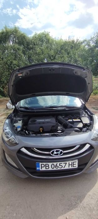 Продавам Hyundai