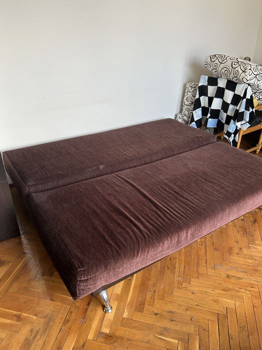 Голям разтегателен ъглов диван