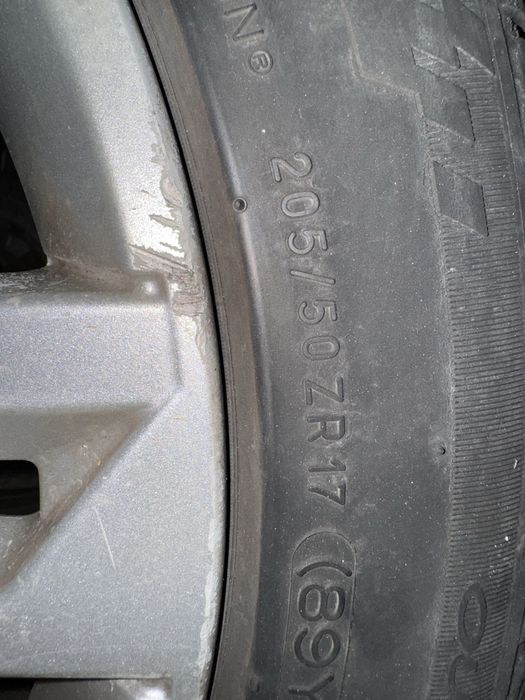 Гуми с джанти 205/50/17