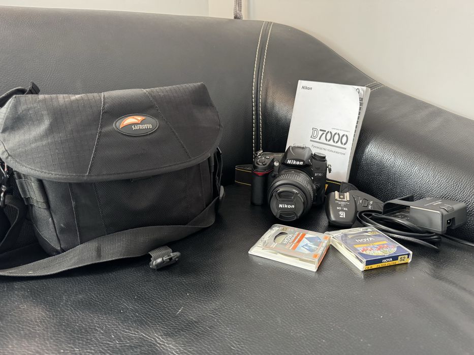 Nikon D7000.