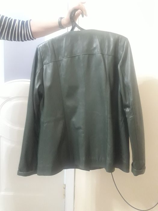 Срочно продам кожанный куртку