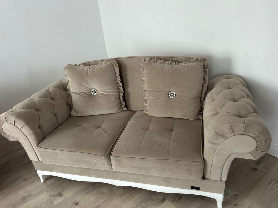Canapele elegante