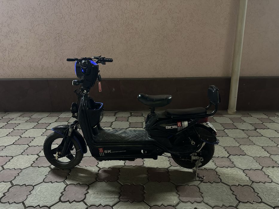 Электроскутер SK8 500vat