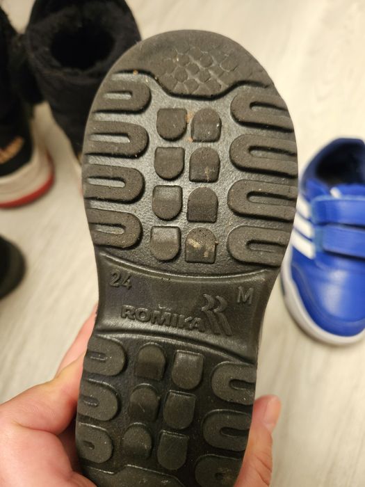 Lot Incaltaminte baieti 24-25 ghete adidasi