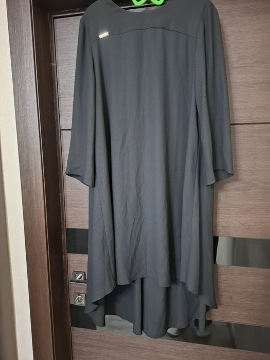 Продаются 3 платья красивые