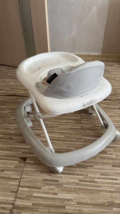 Продам ходунки детские почти новые