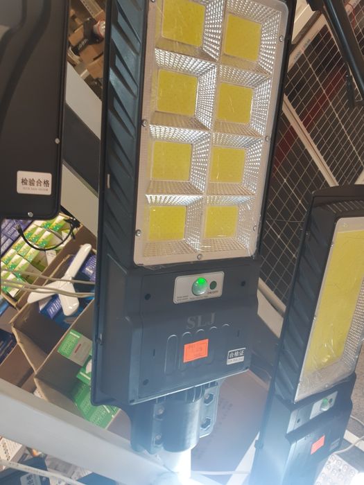 Lampa solara 400W