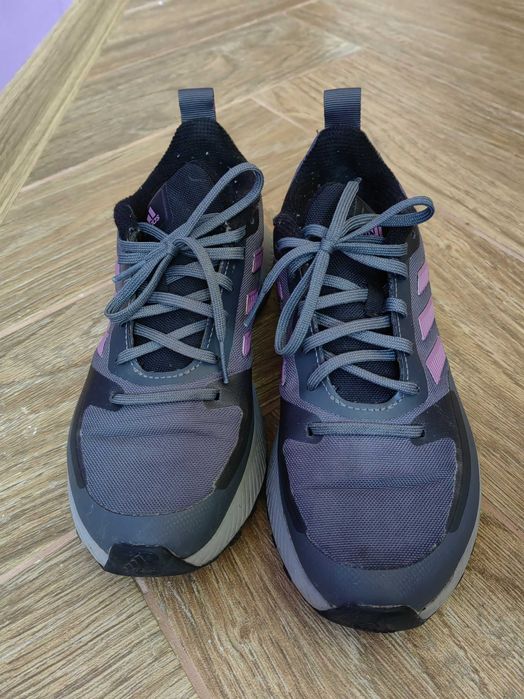 Дамски маратонки.