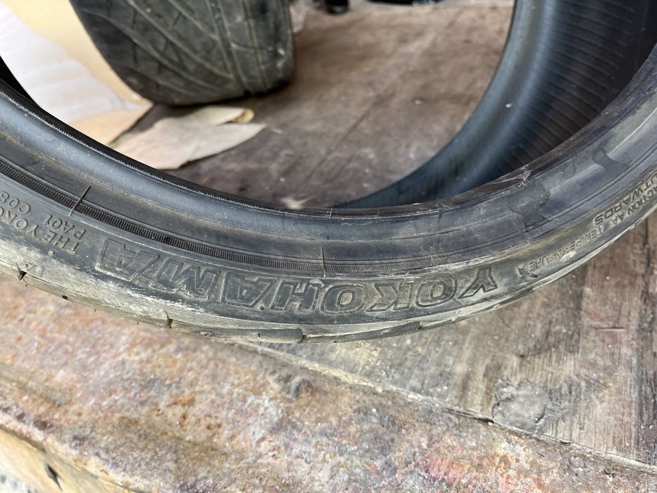 Два баллона 215/35 R18