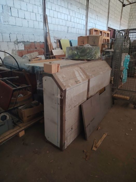 Продавам аспирации, скари зануси (трифазни професионални) маси неръждавейка и др.