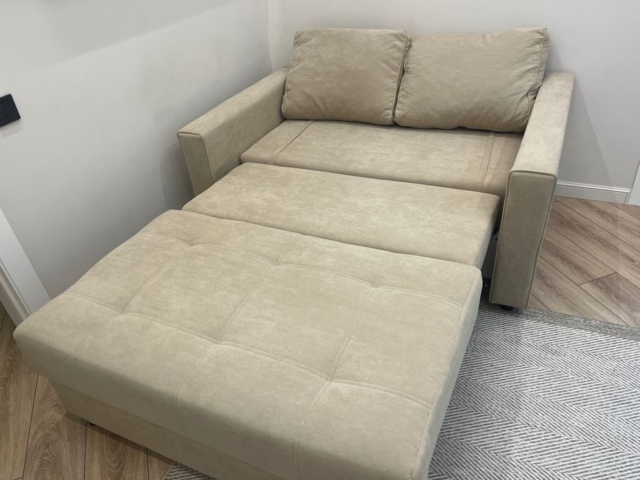 Диван.               .