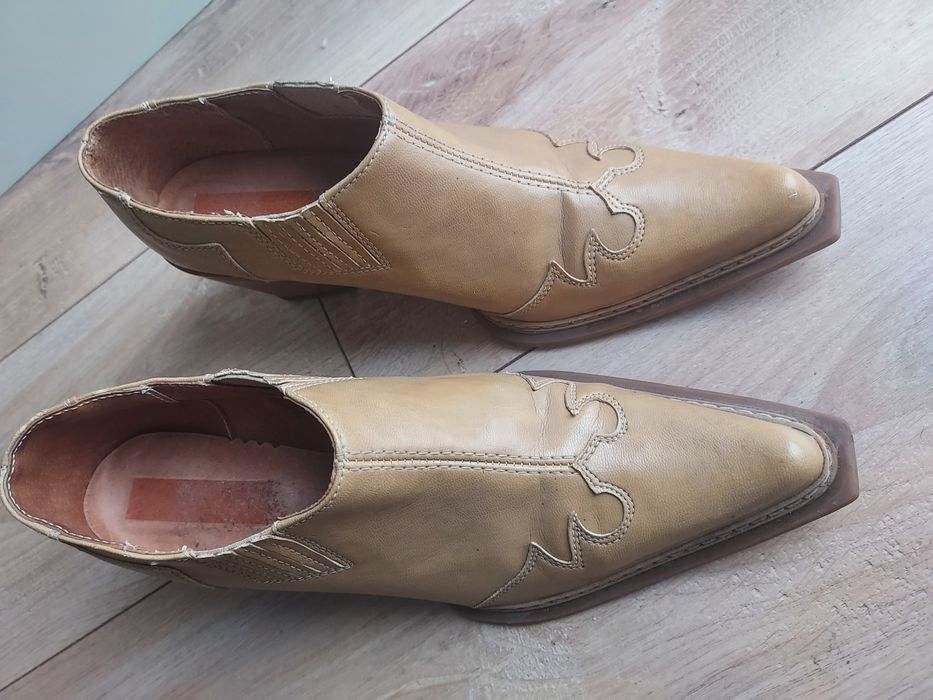 Ghete ciocate, deosebite, pentru femei puternice, reducere