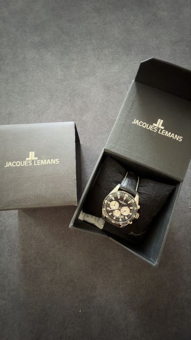 Часы jacques lemans
