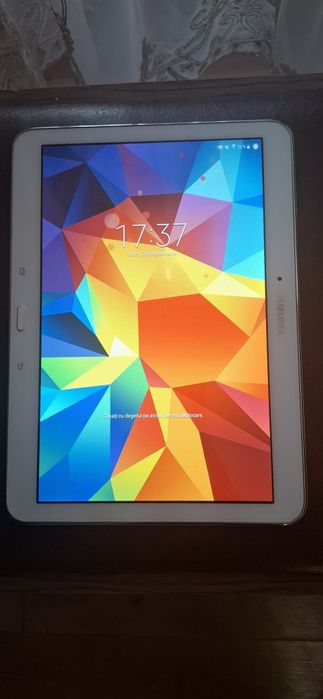 Tableta galaxy tab 4