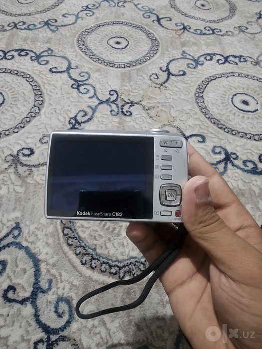Fotoaparatlar sotiladi