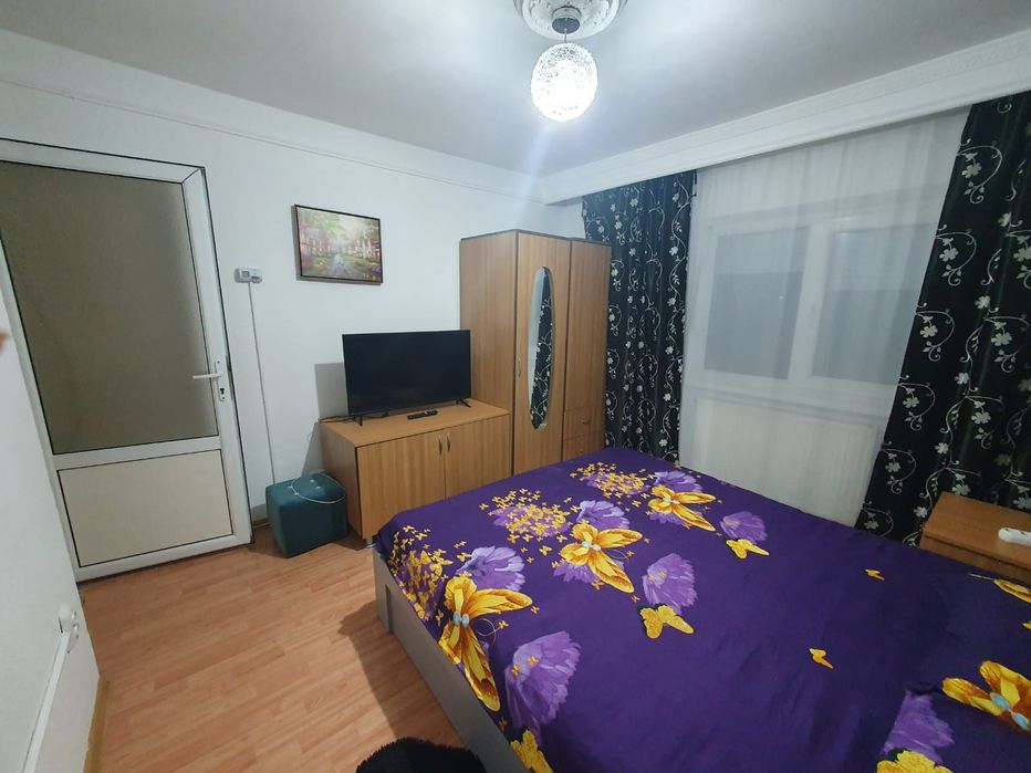 De închiriat Apartament 2 camere, confort 1, decomandat, mobilat