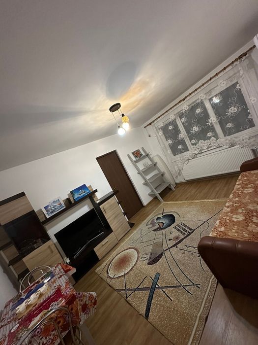 Inchiriez apartament zona Lunca, langa politie