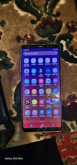 Samsung Note 8..