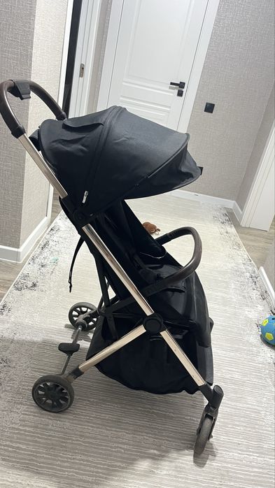 Продам коляску почти новый